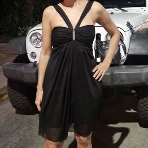 Elegant Black Sleeveless Dress